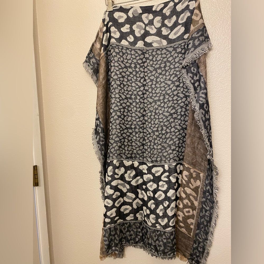 Animal print lightweight Scarf wrap 76x29